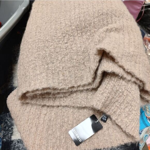 Torrid Cozy Scarf New - Picture 4 of 4